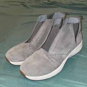 OTBT Bethel suede sneaker boots size 9.5